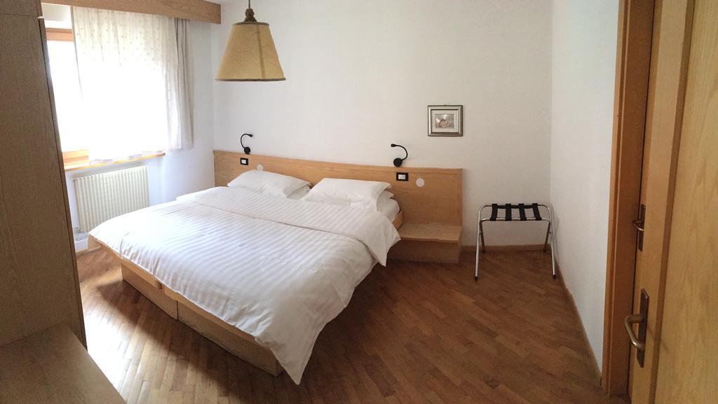 Bed & Breakfast Garni Tobia Кампителло-ди-Фасса Экстерьер фото
