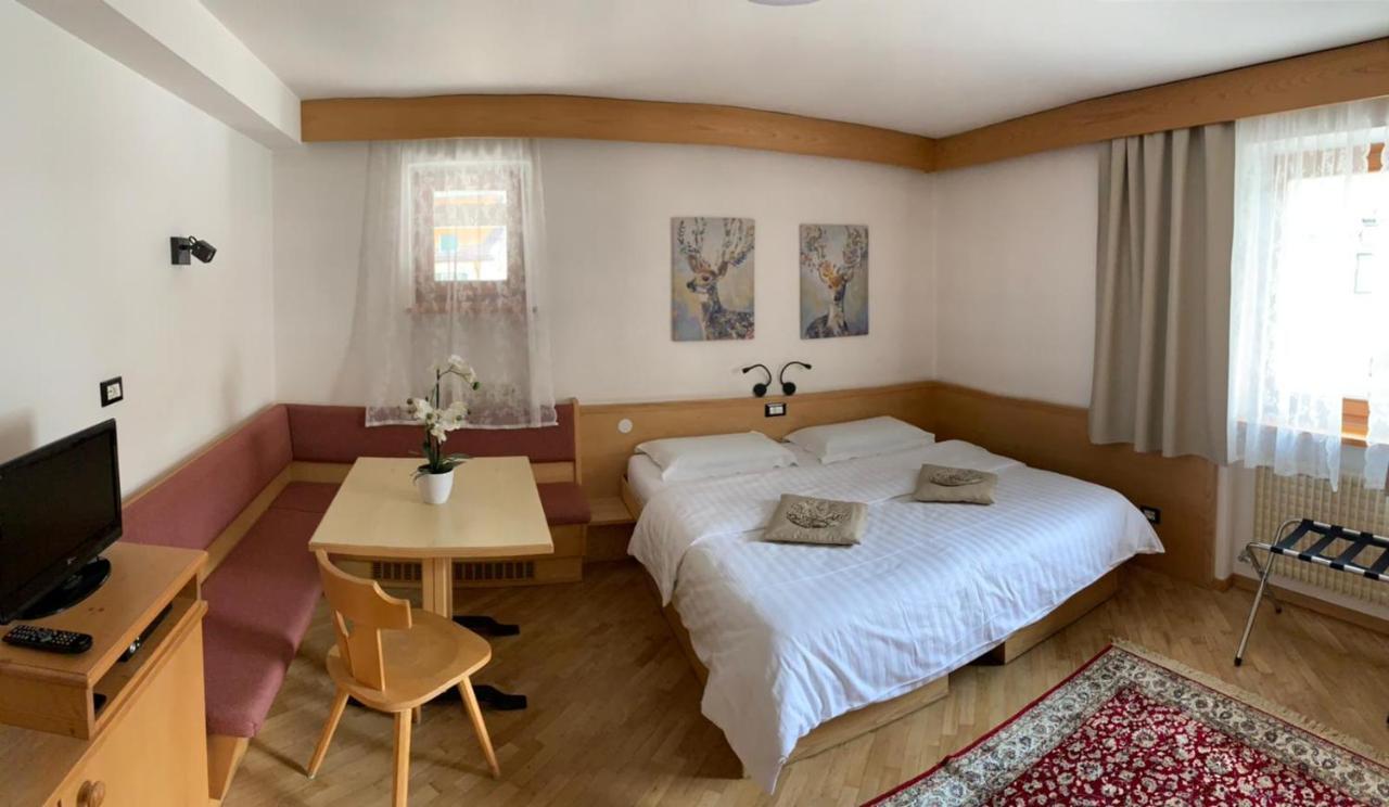 Bed & Breakfast Garni Tobia Кампителло-ди-Фасса Экстерьер фото